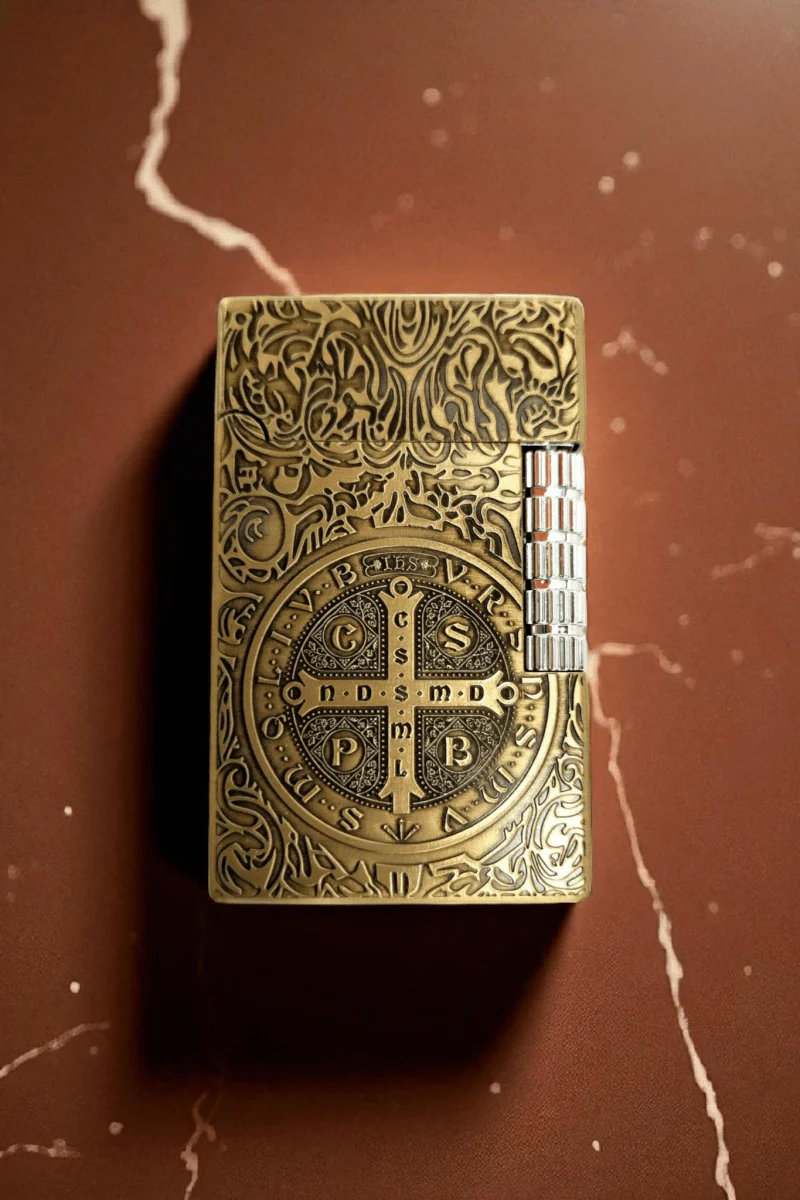 St. Benediktus Feuerzeug gold - Image 3